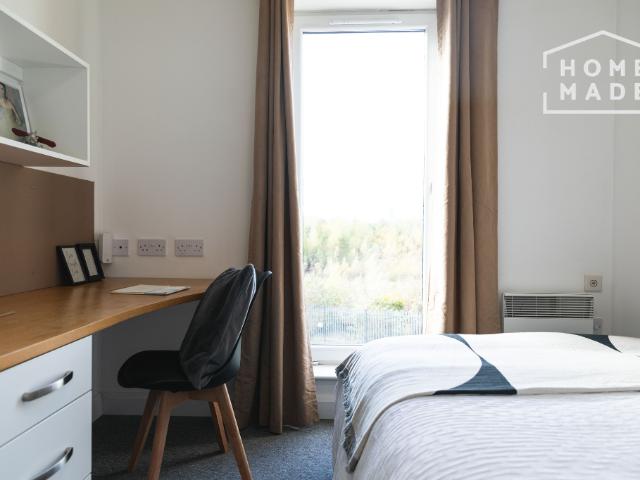 Riverside House, M3 Studio to rent £923 pcm £213 pw