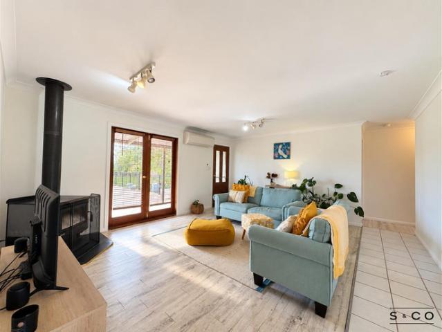 RIVERSIDE LIVING – FULLY FURNISHED