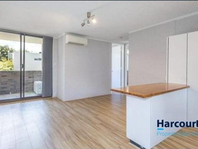 RIVERSIDE LIVING IN A CONVENIENT LOCATION!