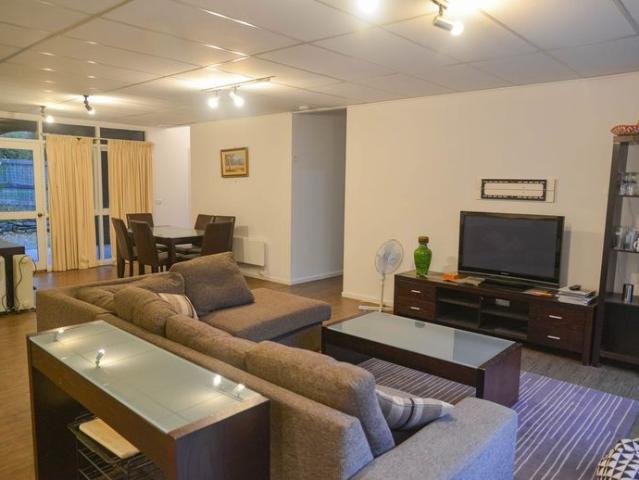Riverside Living in Porepunkah 3 Bedroom house includes gardening and water