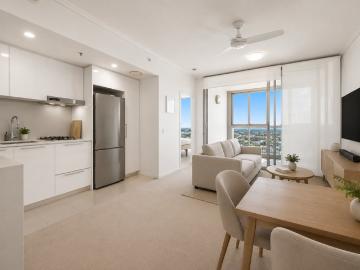 RIVERSIDE LIVING IN THE HEART OF HAMILTON