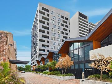 Riverside Lifestyle Living with Strong Investment Returns!
