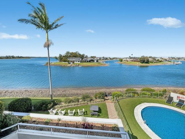 Riverside luxury, with sweeping 180 degree views