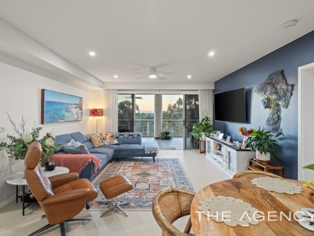 Riverside Sophistication with Panoramic Views 107sqm internal living plus 38sqm balcony!