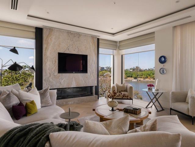 Riverside Sub Penthouse with Sweeping River Views