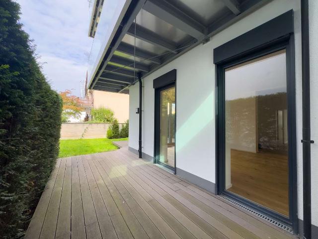 Riverside Suites Leben in 1. Reihe am Rhein WE7 EG
