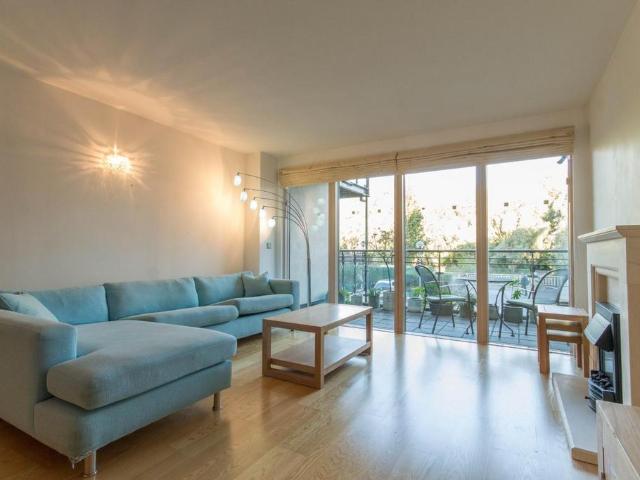 Riverside Place, Cambridge 2 bed flat to rent £2,200 pcm £508 pw