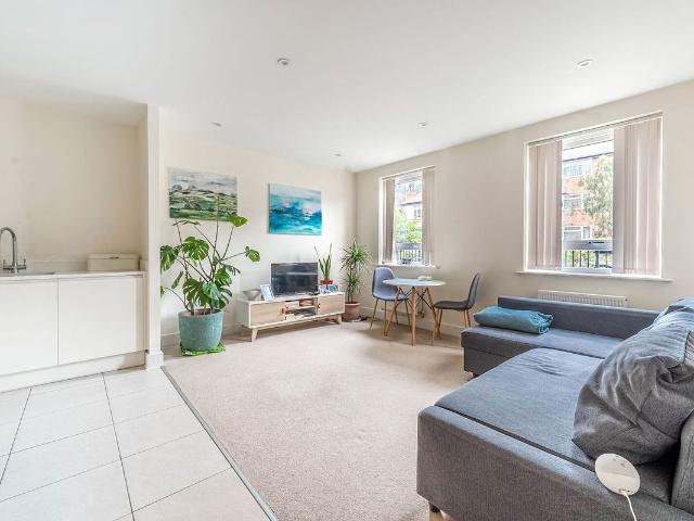 Riverside Place, Pinner HA5, 2 bed flat to rent, £1,895 pcm | PrimeLocation