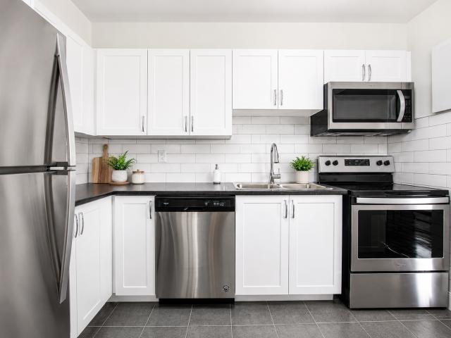 Riverside Towers 2 Bedroom Apartment for Rent at 53/65 Speedvale Avenue West, Guelph, ON N1H Onward Willow