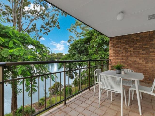 Riverside Unit with Stunning Views