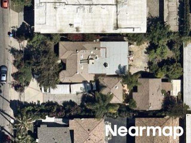 Riverton Ave