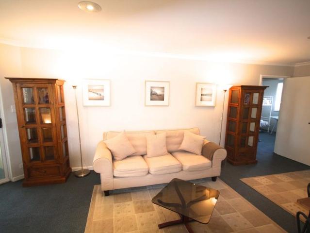 Rivervale Fully Furnished Air conditioned 3 Bedroom Apartment on Swan River