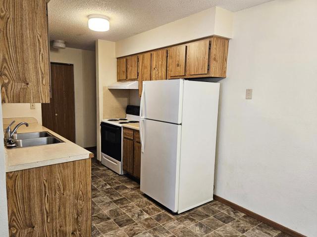 Riverwood Apartments
