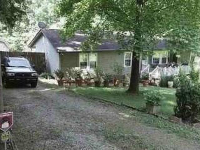 Riverwood Dr