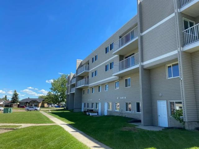 Riviera Garden 1 & 2 bedroom !