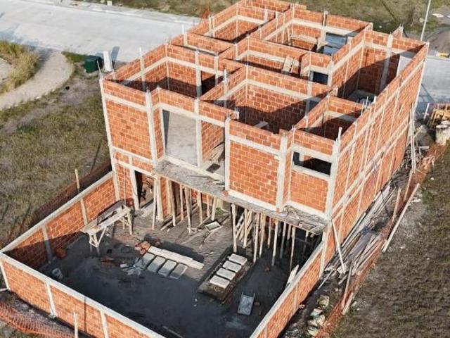 Riviera veracruzana, PORTAMAR, Casa en VENTA, con sala de TV y jardín