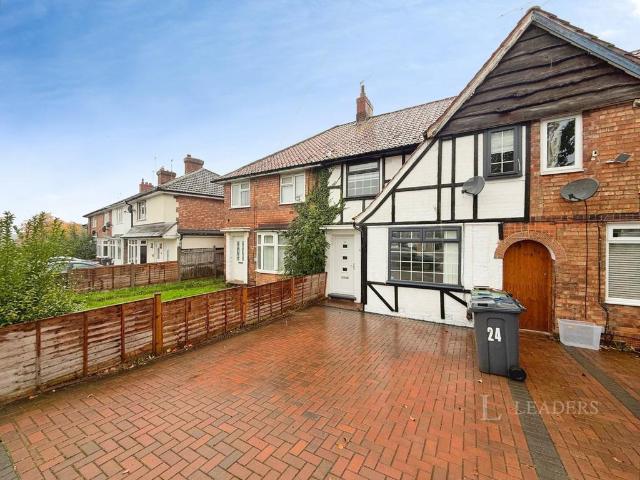 Rivington Crescent, Birmingham, West. 3 bed terraced house to rent £1,250 pcm £288 pw