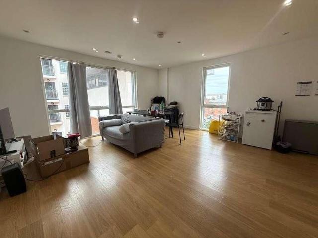 Rivington Apartments, Railway Terrace, Slough, Berkshire, SL2