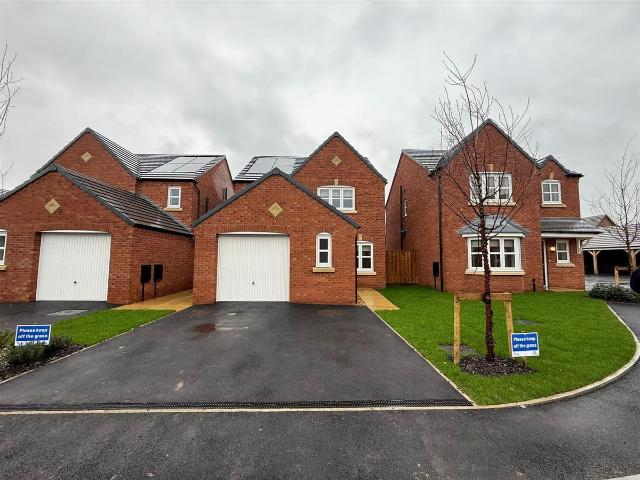 Rivington Park, Bolton BL6, 3 bed detached house to rent, £1,575 pcm | PrimeLocation