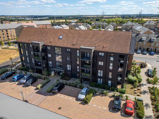 Rixson Road, Weldon, Ebbsfleet. 2 bed apartment to rent £1,750 pcm £404 pw