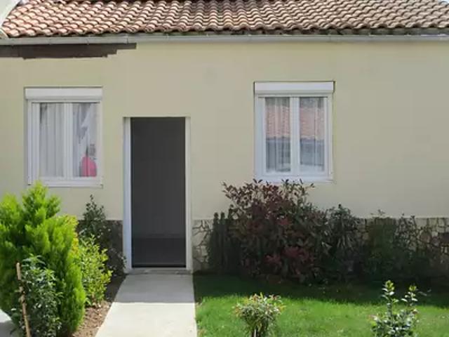 Rom 79120 Location maison 1 pièce t1