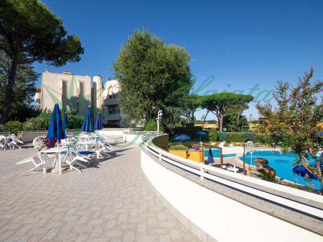 ROMA OLGIATA, ATTICO DI PRESTIGIO – PROGETTO DI LUIGI MORETT. 230m² Roma