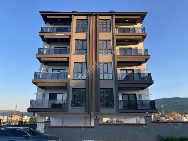 Roma' Dan Yeniceköy Mahallesi' Nde Kiralık Daireler