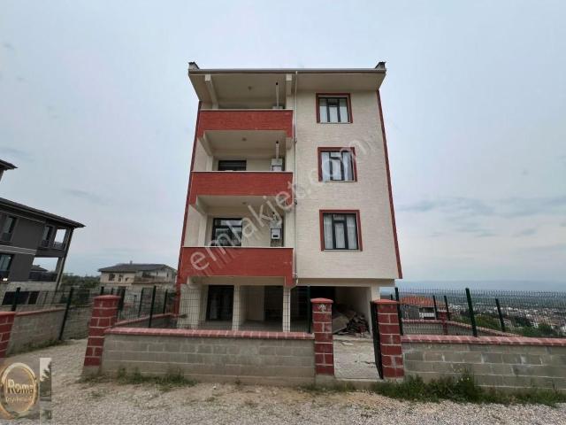 Roma' Dan Yeniceköy Mahallesi' Nde Kiralık Daireler