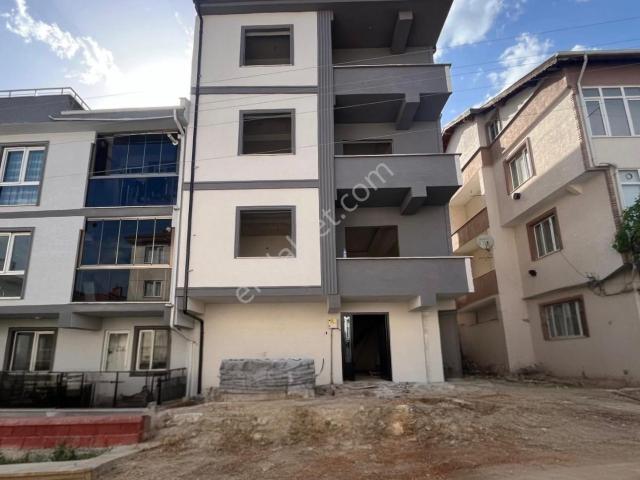 Roma’ Dan Akhisar Mahallesi’ Nde Satılık Daireleri
