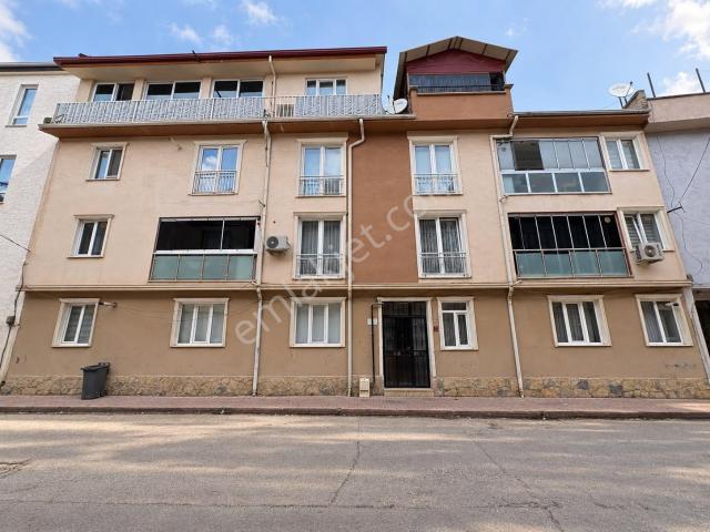 Roma' Dan Kemalpaşa Mahallesi' Nde Satılık Daire