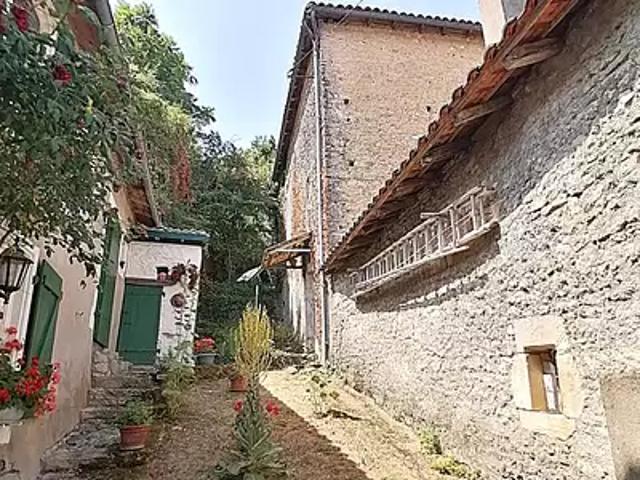 Romagne 86700 Achat / Vente maison 3 pièces t3 terrasse