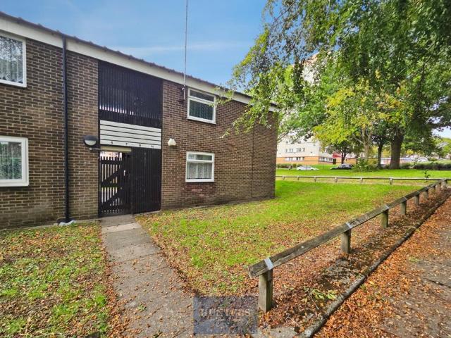 Roman Way, Harborne, Birmingham, B15 2SL 2 bed flat to rent £1,100 pcm £254 pw