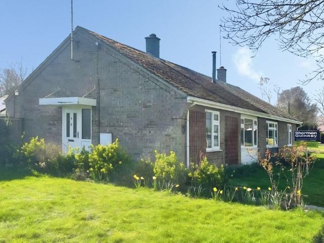 Roman Drive, Peterborough PE8, 2 bed bungalow to rent, £925 pcm | PrimeLocation