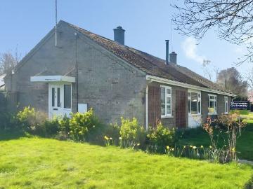 Roman Drive, Peterborough PE8, 2 bed bungalow to rent, £1,150 pcm | PrimeLocation