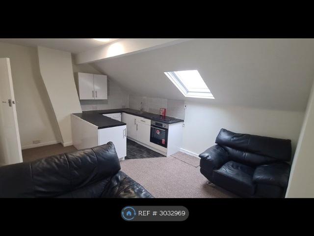Roman Place, Roundhay LS8, 1 bed flat to rent, £695 pcm | PrimeLocation