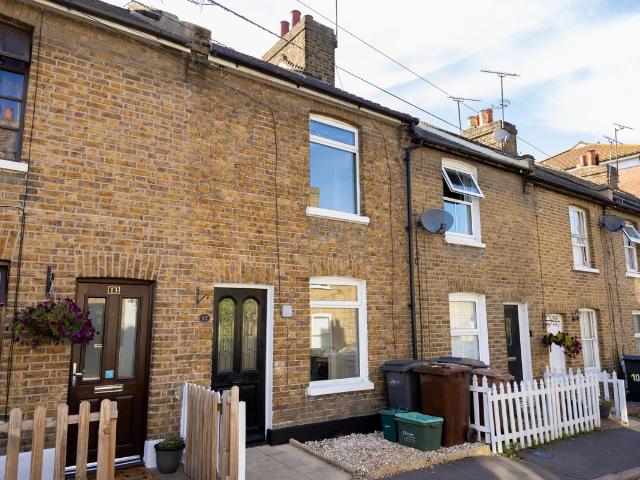 Roman Road, Old Moulsham, Chelmsford, Essex CM2, 2 bed terraced house to rent, £1,600 pcm | PrimeLocation