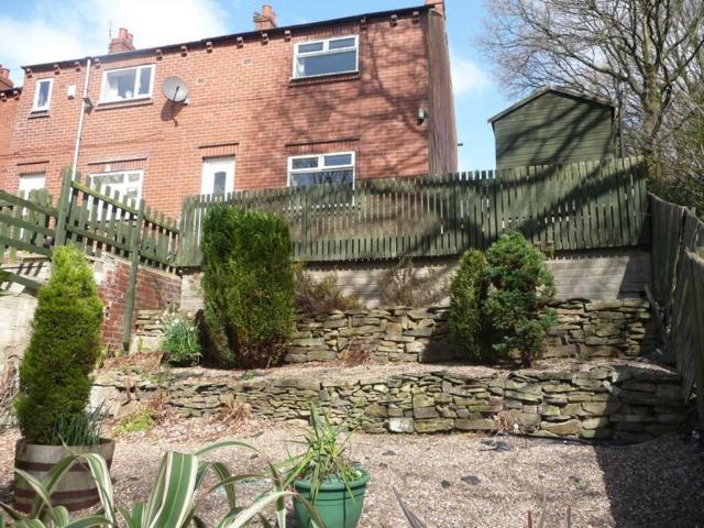 Roman Road, Birstall 2 bed end of terrace house to rent £875 pcm £202 pw