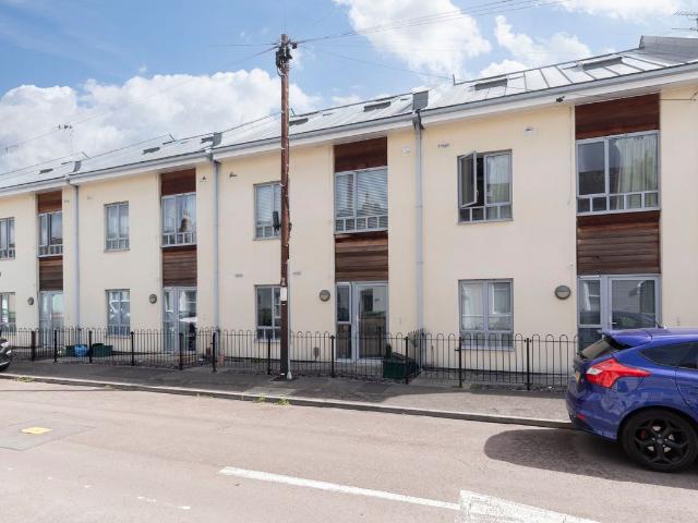 Roman Road, Cheltenham GL51, 1 bed flat to rent, £1,000 pcm | PrimeLocation
