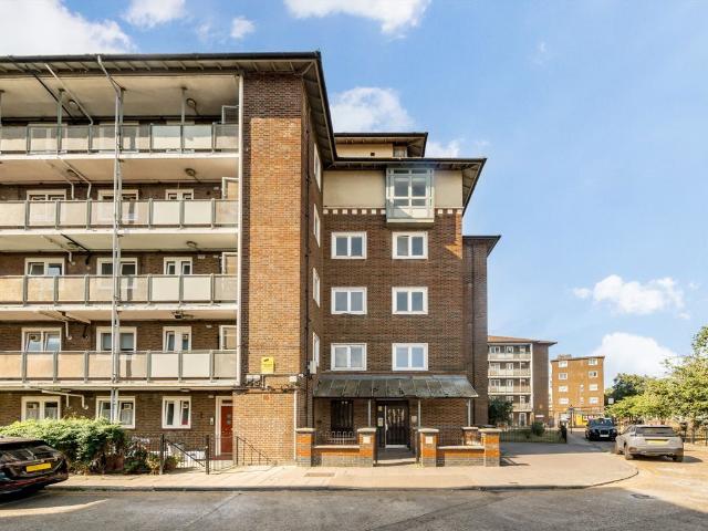 Roman Road, Hackney E2, 1 bed flat to rent, £1,750 pcm | PrimeLocation