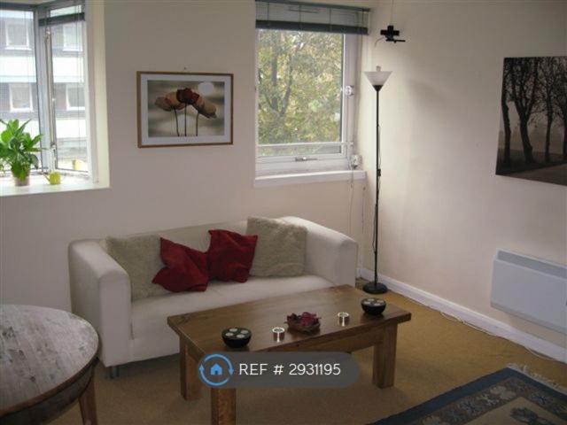 Roman Road, London E2, 1 bed flat to rent, £1,650 pcm | PrimeLocation