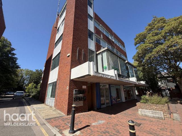 Roman Square, SITTINGBOURNE 2 bed apartment to rent £1,075 pcm £248 pw