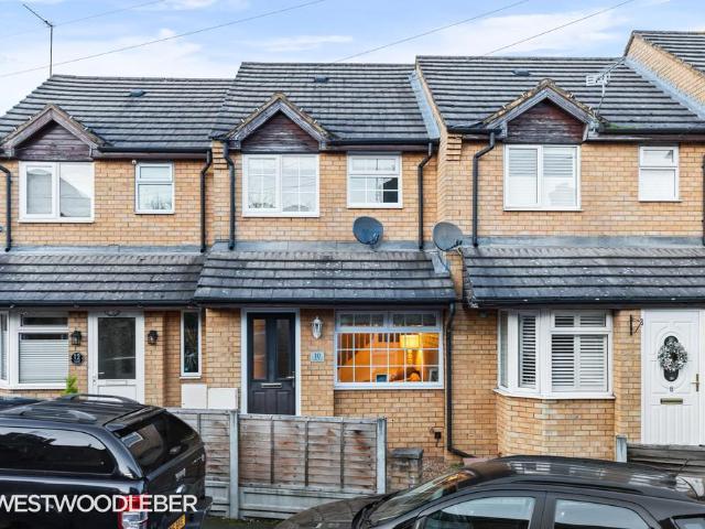 Roman Street, Hoddesdon EN11 2 bed terraced house to rent £1,800 pcm £415 pw