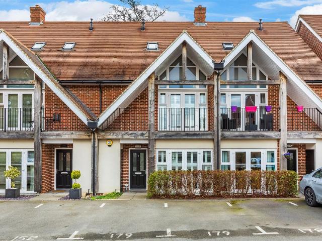 Romans Close, Guildford GU1, 4 bed terraced house to rent, £3,500 pcm | PrimeLocation