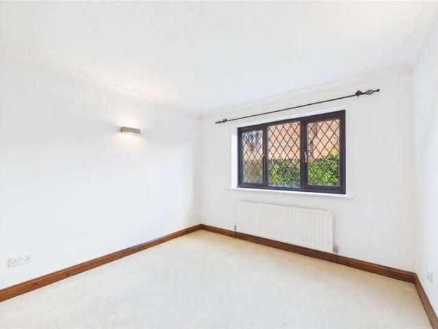 Romans Gate, Pamber Heath, Tadley, RG26