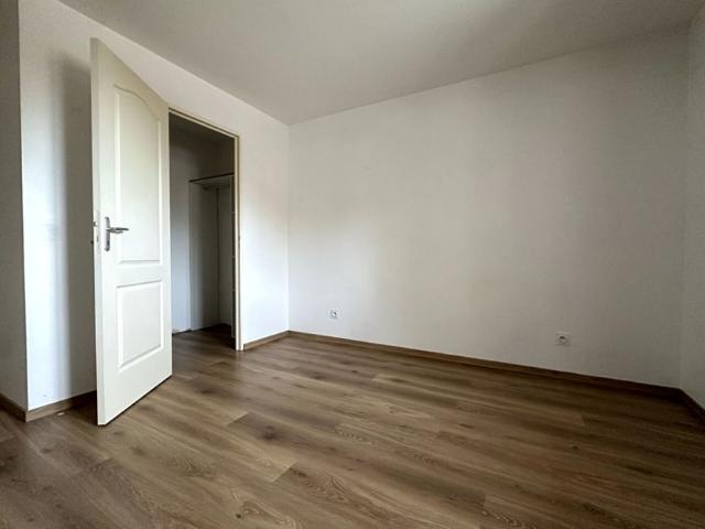 ROMANS SUR ISERE: appartement à louer 103,83m2