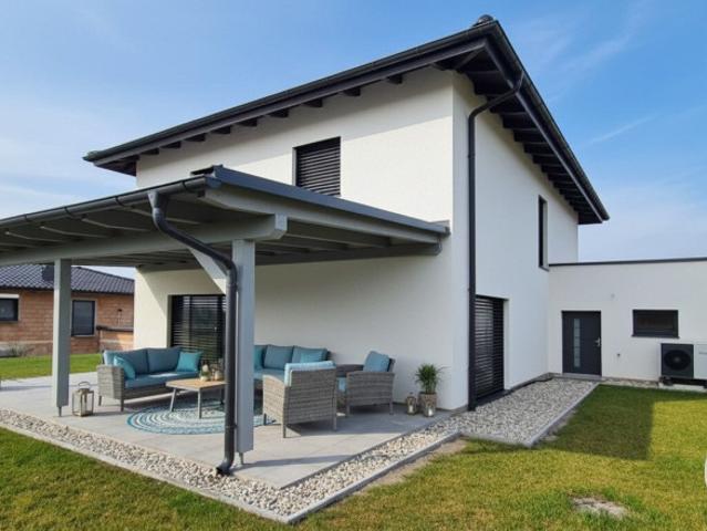 Neubau Haus mit 156 m2 + Garage mit Wirtschaftsraum 58,84 m2