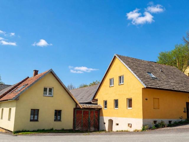 Romantischer Vierkanthof in der Buckligen Welt!