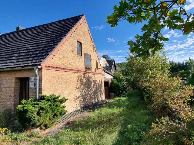 Romantisches Einfamilienhaus am Wald wenige Minuten bis zum Strand im Seebad