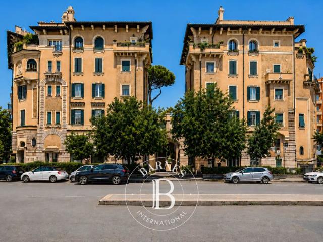 Rome, Appartement 2 Chambres 125 m² en location