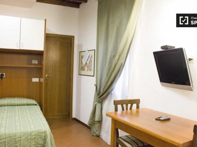 rome, Lazio 00187